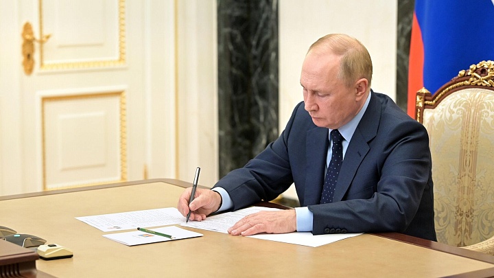 Путин дополнил условия получения иностранцами доли в "Сахалине-1"